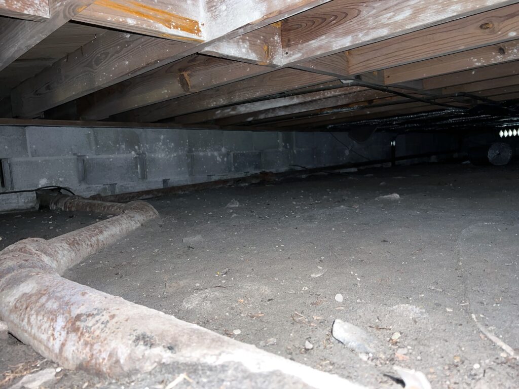 How to Identify Crawlspace Moisture Problems Before They Damage Your Home How to Identify Crawlspace Moisture Problems Before They Damage Your Home